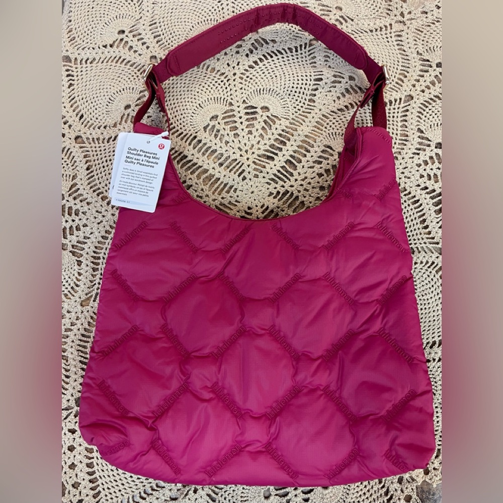 lululemon Quilty Pleasures Shoulder Bag mini